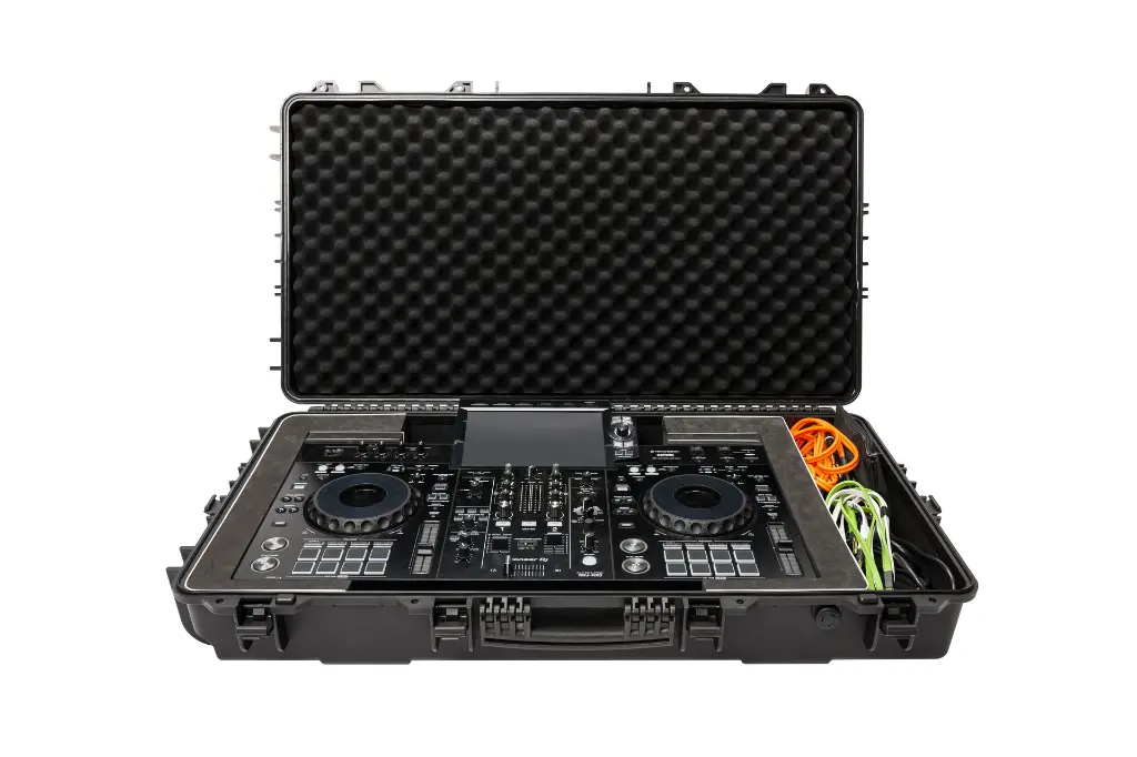 Pioneer XDJ-RX3.webp