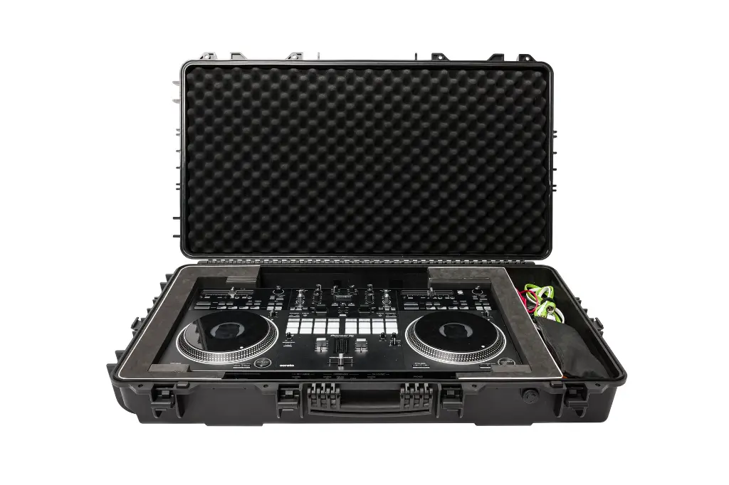 Pioneer DDJ-REV7.webp