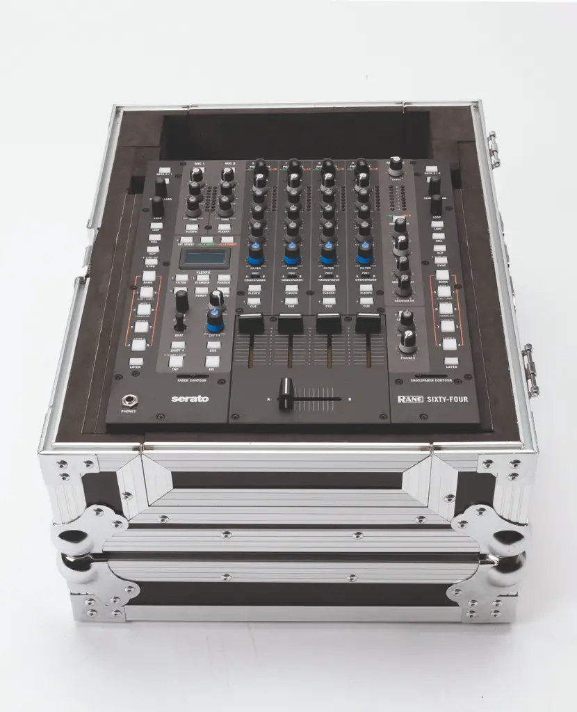 MAGMA Multi-Format Case Player_Mixer (1).webp