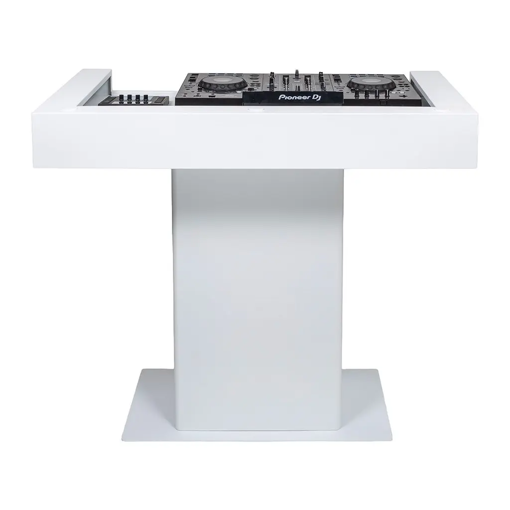 Malibu-DJ-Booth-White-03-XDJ-RX3-Wolfmix.webp
